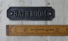 Plaque BATHROOM Antique Cast Antique Iron 115mm x 35mm