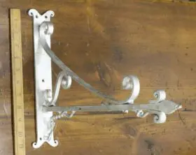 Sign Hanging Bracket with Chains Pub GALVANISED 300mm x 400mm