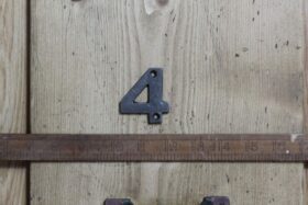 Cast Iron NUMBER 4 Cast Antique Iron H50mm